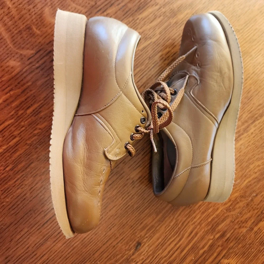 P. W. Minor Orthopedic Beige Lace Up Wedge Heel Comfort Shoe‎ 8 Wide Inserts